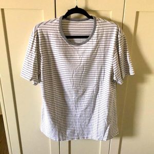Lululemon 5 Year Basic Tee - Large